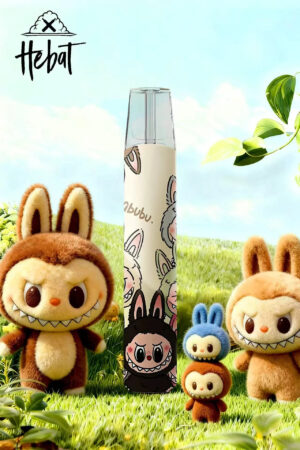 Alternative view of HEBAT 喜貝 通用一代主機 Labubu 聯名限定 極致輕量化金屬手感 8.5W穩壓輸出細膩體感 380mAh長效續航 打造五代主機美學巔峰 全台現貨秒發